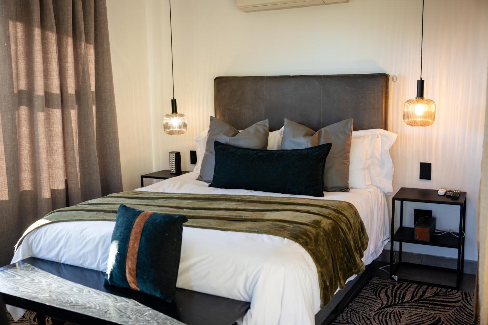 Wagyu Mountain Lodge Paarl Buitenkant foto