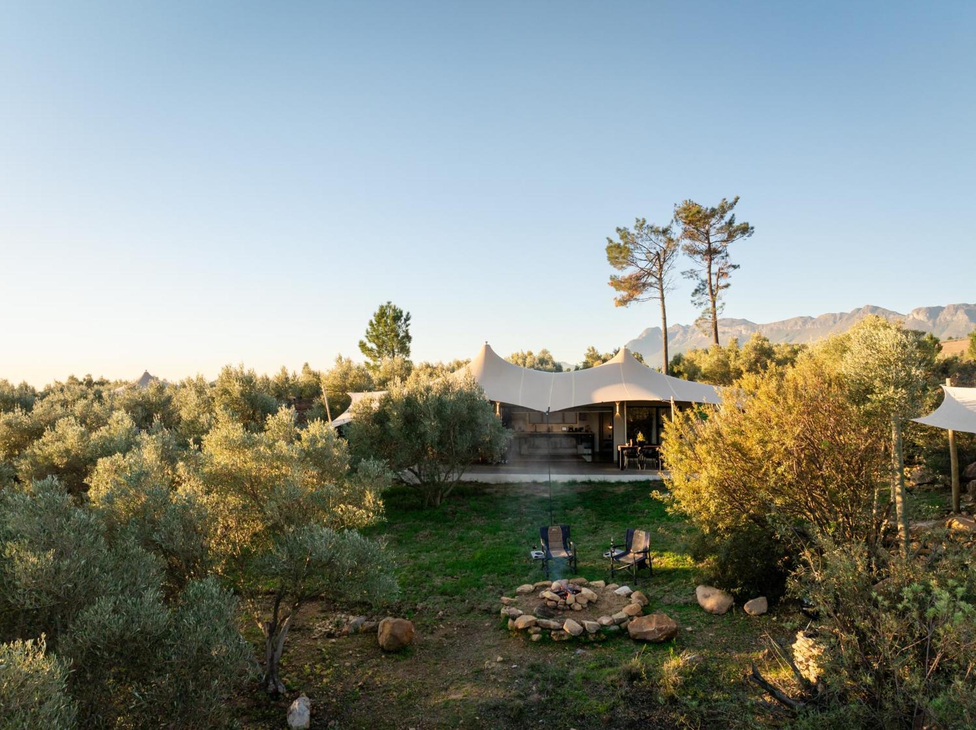 Wagyu Mountain Lodge Paarl Buitenkant foto